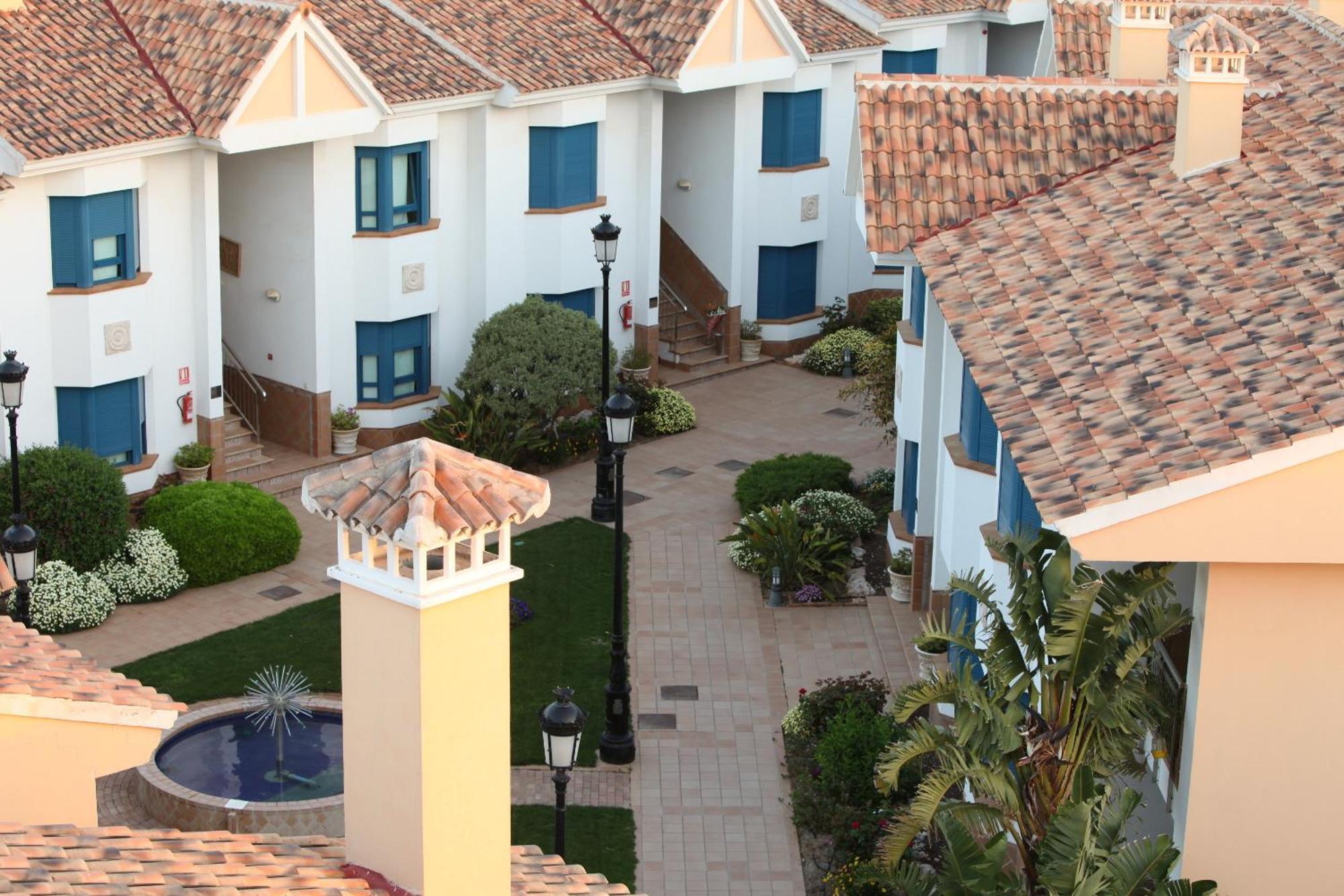 Hotel Golf Campoamor Esterno foto